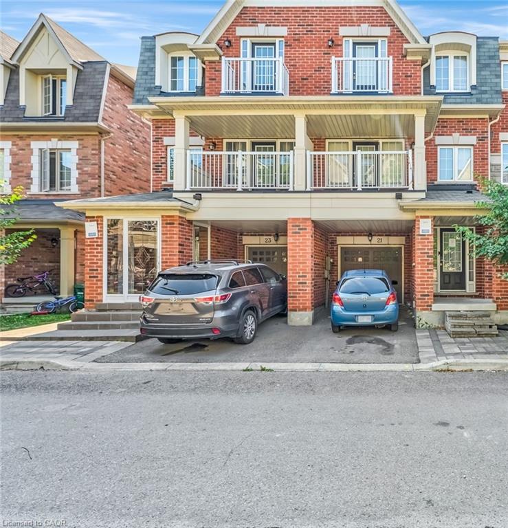 21 Kayak Hts, Brampton, ON L6Z 0H8