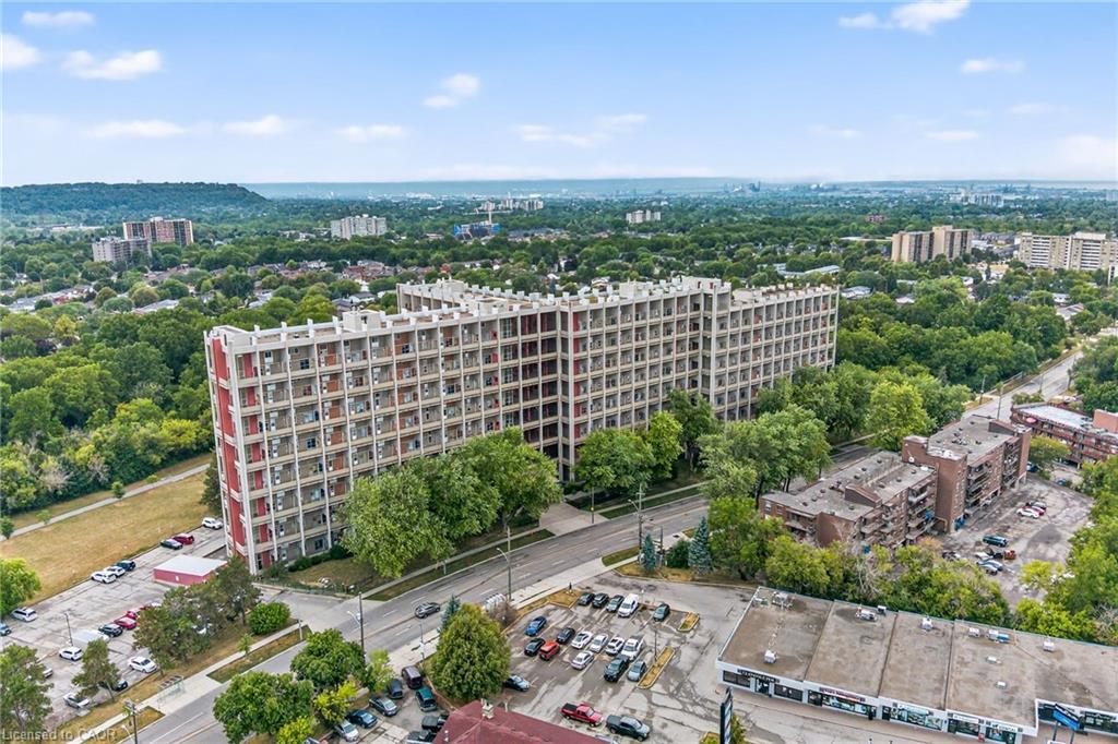 350 Quigley Road Unit 320, Hamilton, ON L8K 5N2