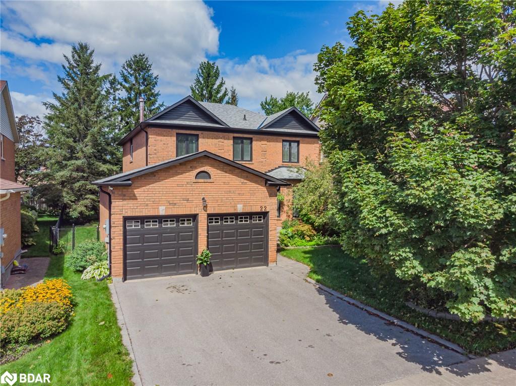 22 River Ridge Rd, Barrie, ON L4N 7G2