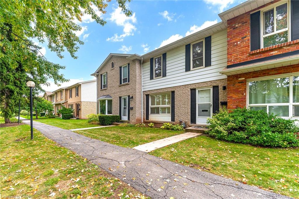 5475 Lakeshore Road Unit 4, Burlington, ON L7L 1E1