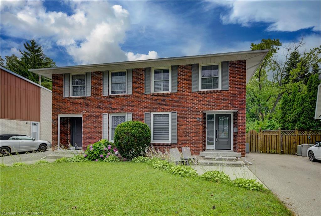 65 Selkirk Dr, Kitchener, ON N2E 1M5