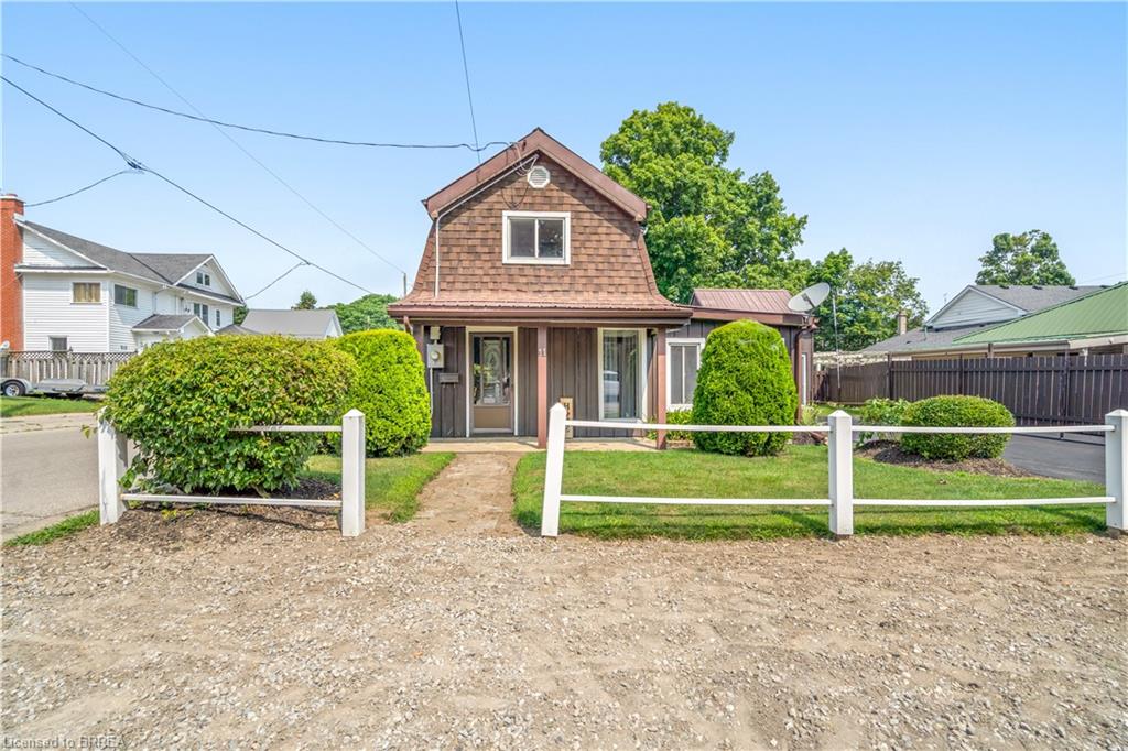 11 W Church St, Waterford, ON N0E 1Y0