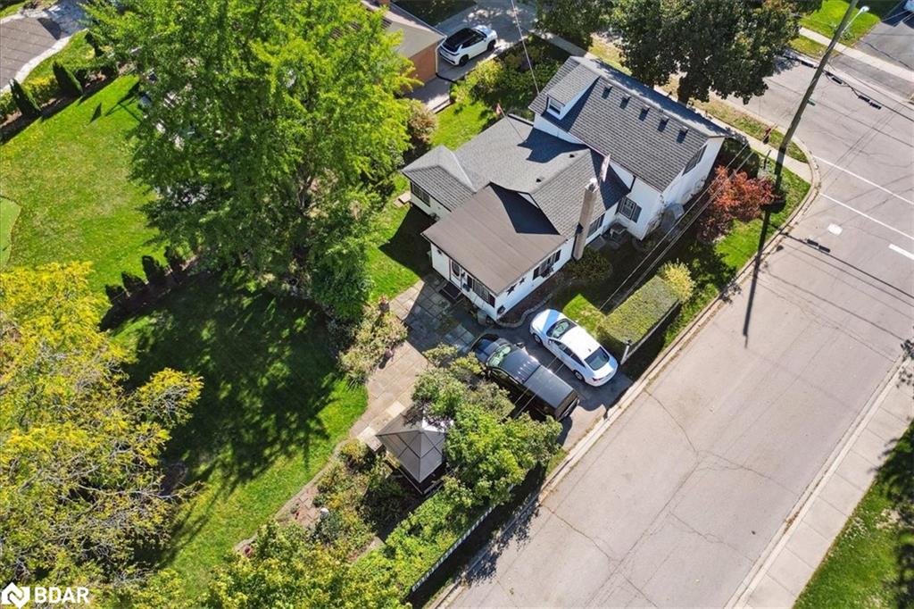 250 Mill St N, Hamilton, ON L0R 2H0