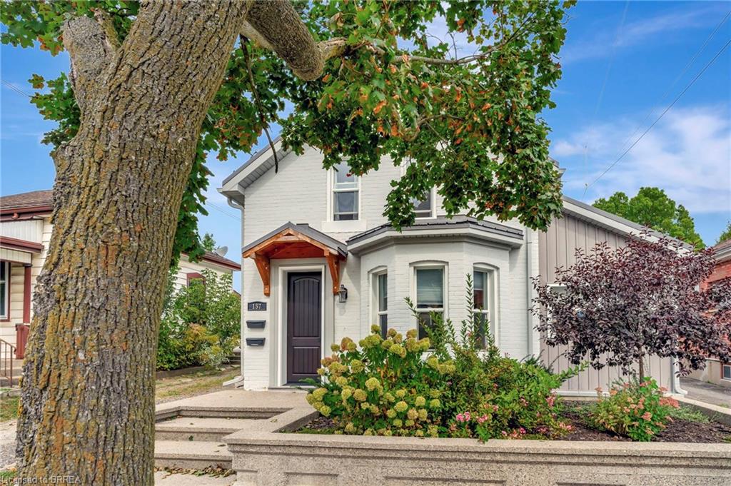 157 Terrace Hill St, Brantford, ON N3R 1G5