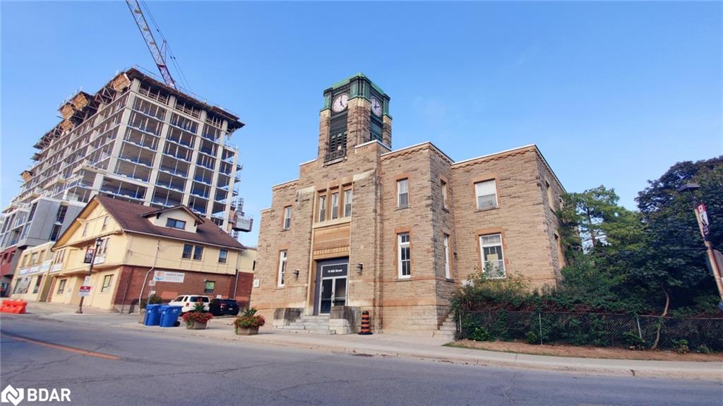 70 Mill St, Halton Hills, ON L7G 2C9