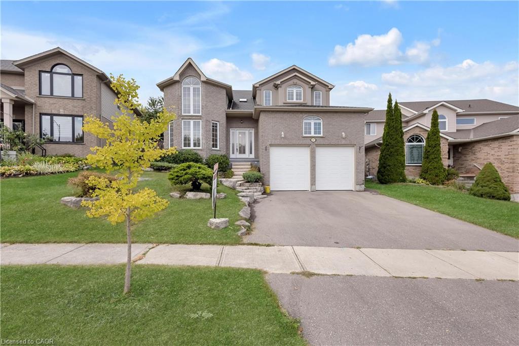517 Yorkshire Dr, Waterloo, ON N2T 2V1