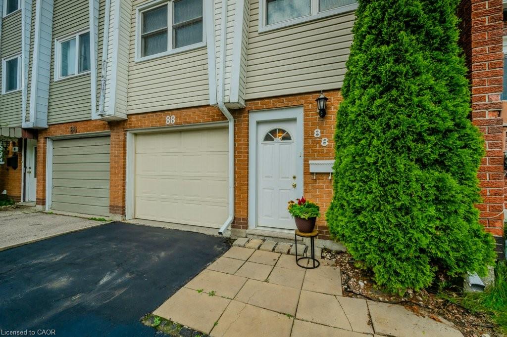 88 Charles Best Pl, Kitchener, ON N2M 5A3