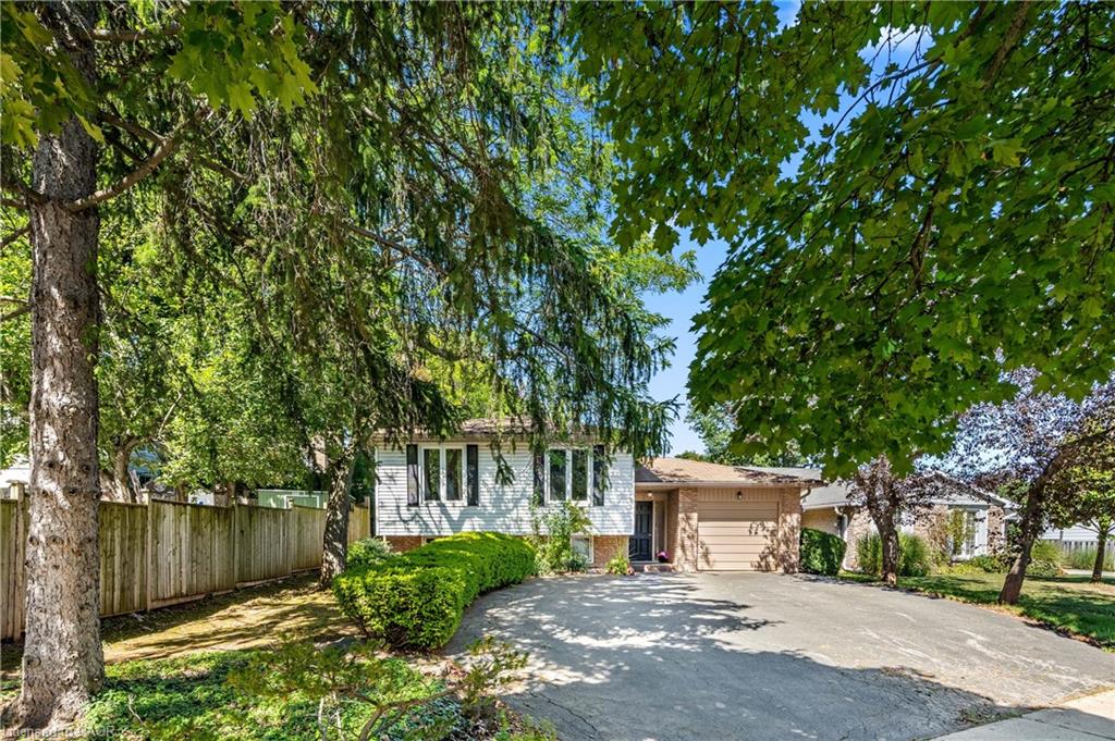1245 Lakeview Dr, Oakville, ON L6H 2M7