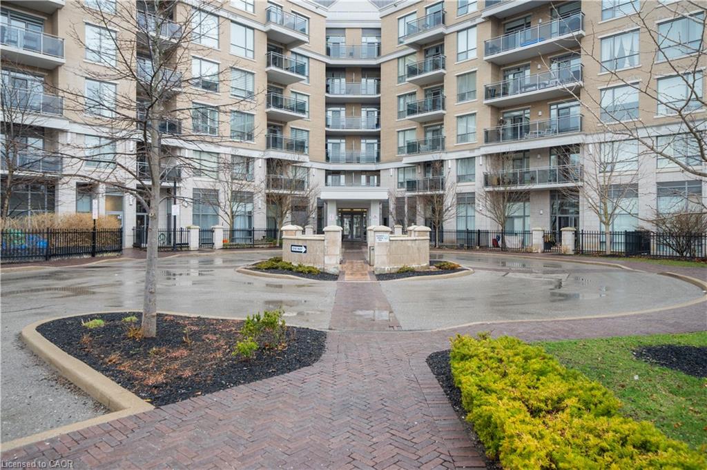 111 Civic Square Gate Unit 619, Aurora, ON L4G 0S6