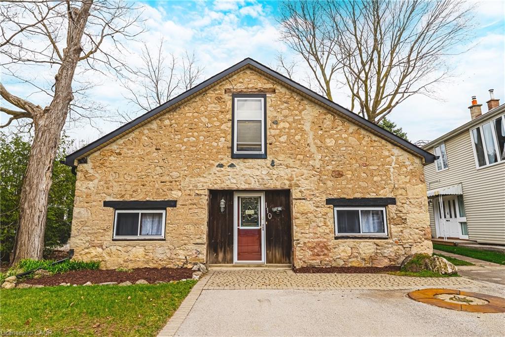 110 Freelton Rd, Hamilton, ON L8B 0Z3