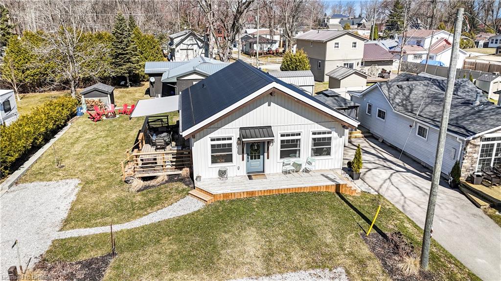7 Pellum St, Turkey Point, ON N0E 1T0