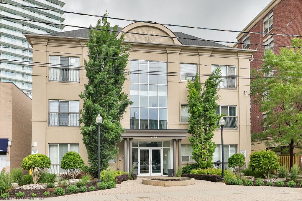 4198 Dundas Street W Unit 102, Toronto, ON M8X 1Y6