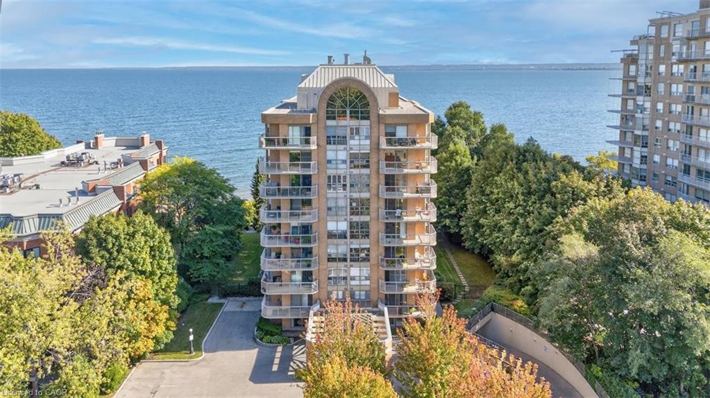 2210 Lakeshore Road Unit 203, Burlington, ON L7R 4J9