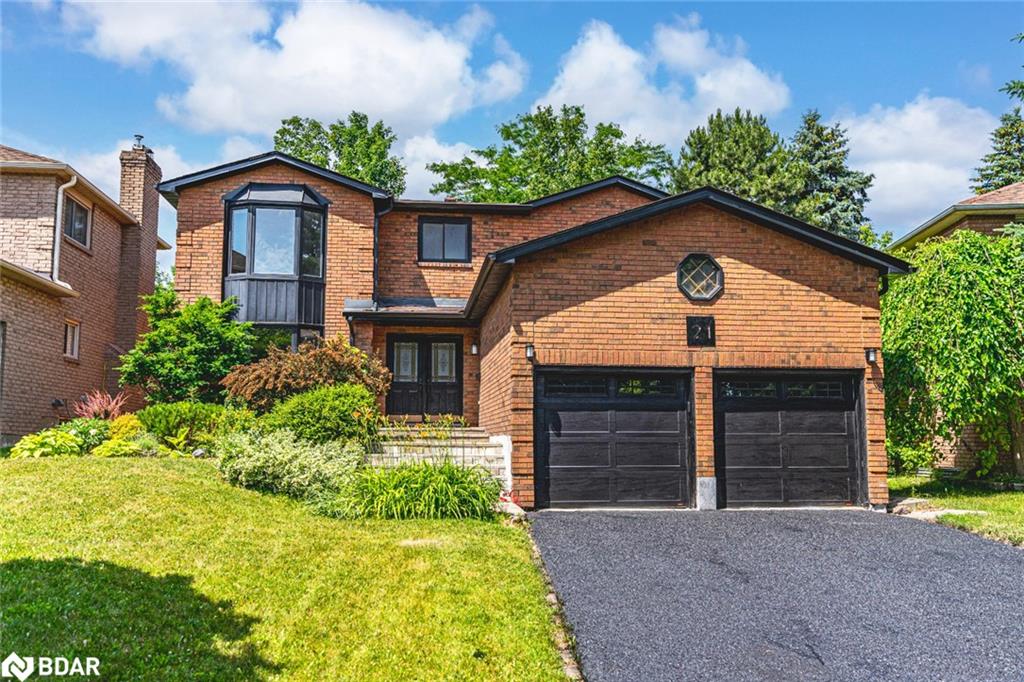21 Autumn Ln, Barrie, ON L4N 6G8