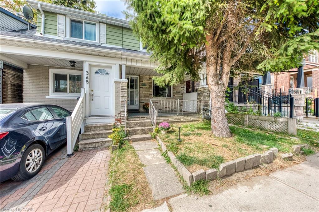370 Coxwell Ave, Toronto, ON M4L 3B7