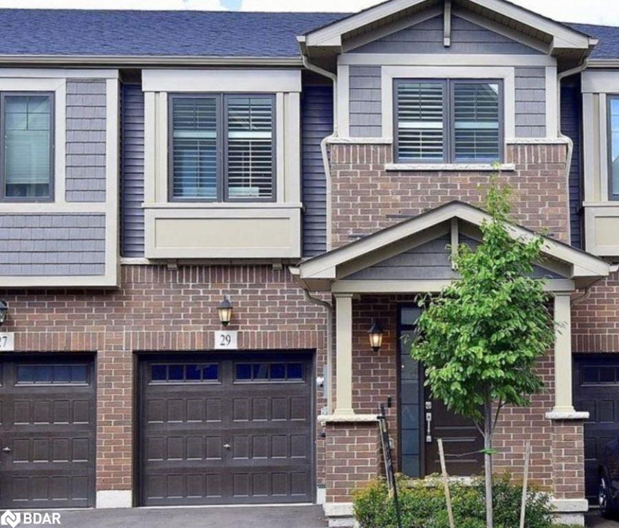 29 Hibiscus Ln, Hamilton, ON L8K 0A4