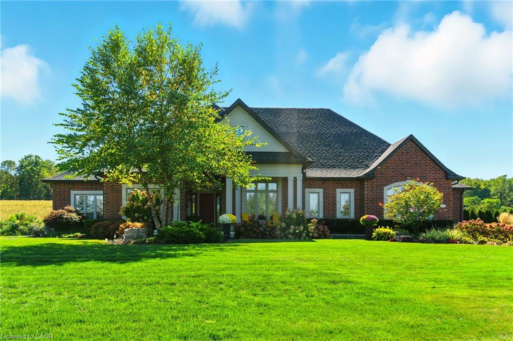 41 Shakespeare Rd, Hamilton, ON L9H 7R5