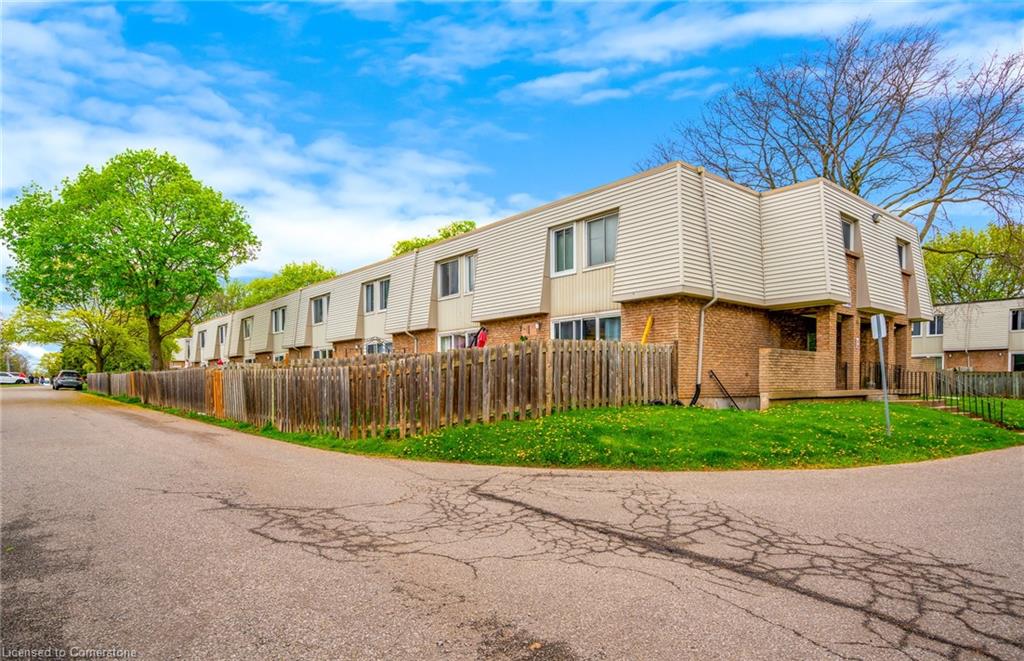 17 Old Pine Trail Unit 185, St. Catharines, ON L2M 6P9