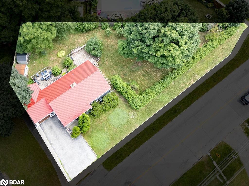 325 Innisfil St, Barrie, ON L4N 3G4