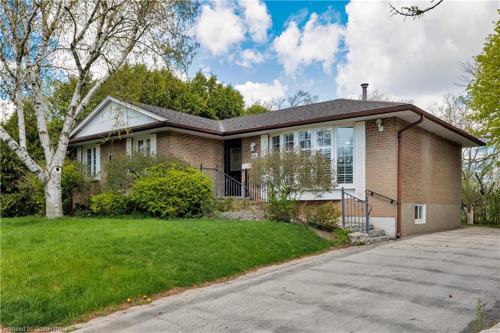 1181 Newton Rd, Oakville, ON L6H 2A1