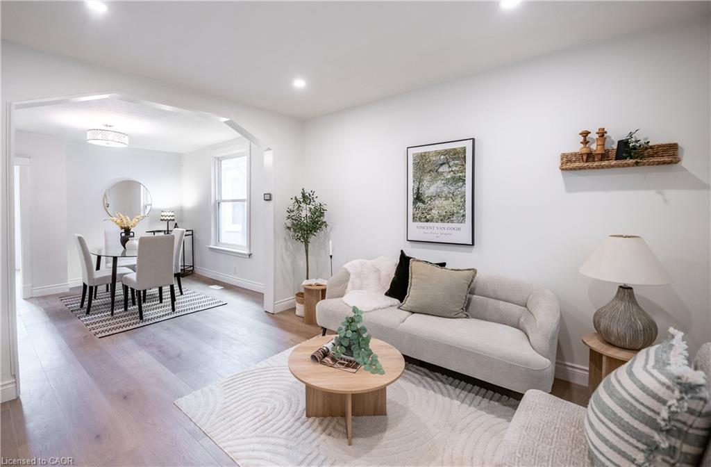 390 Paling Ave, Hamilton, ON L8H 5K2