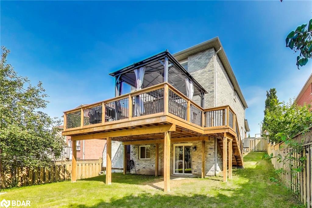 155 Cunningham Dr, Barrie, ON L4N 5R3