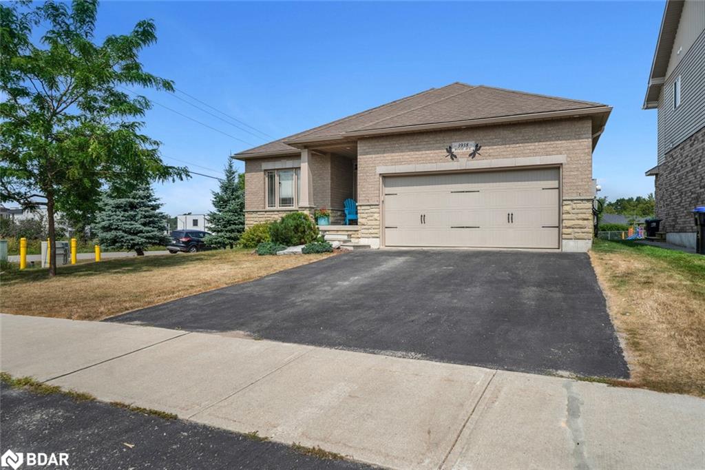 3938 Wood Ave, Severn, ON L3V 0Y9