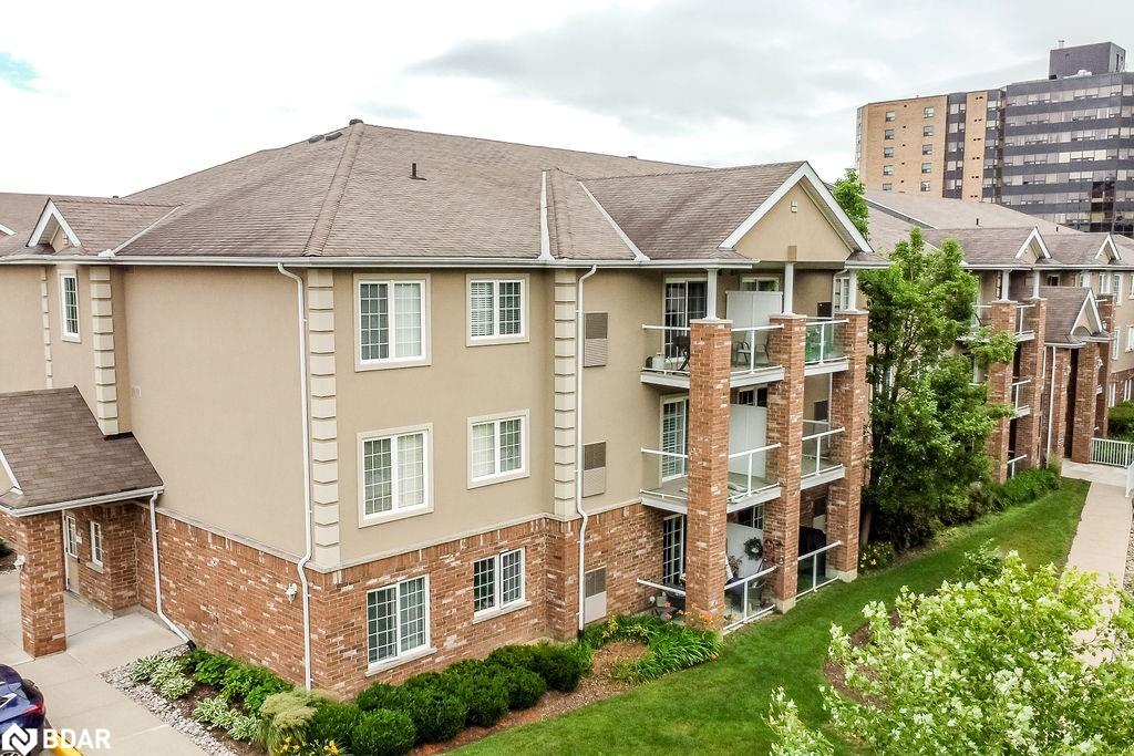 39 Coulter Street Unit 14, Barrie, ON L4N 6S1