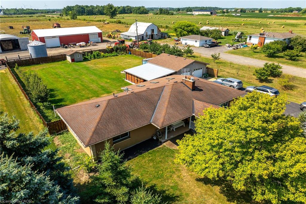 982 Highland Rd E, Stoney Creek, ON L8J 3G9
