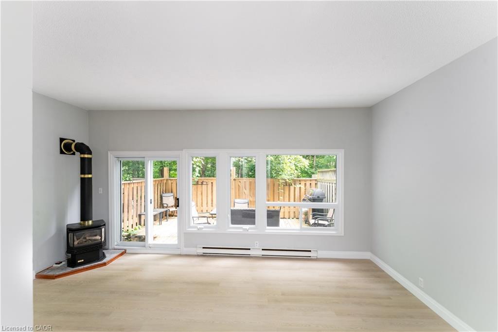 2050 Upper Middle Road Unit 165, Burlington, ON L7P 3R9