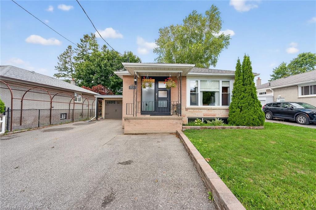 804 Beech St W, Whitby, ON L1N 3B7