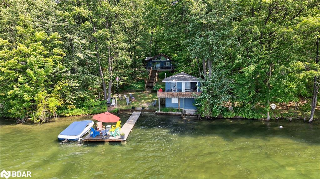 112 Farlain Lake Rd E, Tiny, ON L9M 0B5