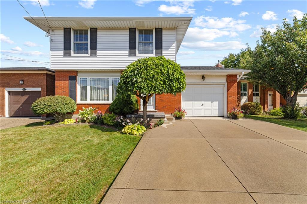 47 Leaway Ave, Hamilton, ON L8W 1S7