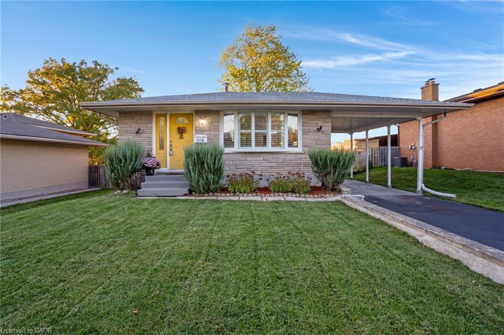 918 Westminster Dr S, Cambridge, ON N3H 1V2