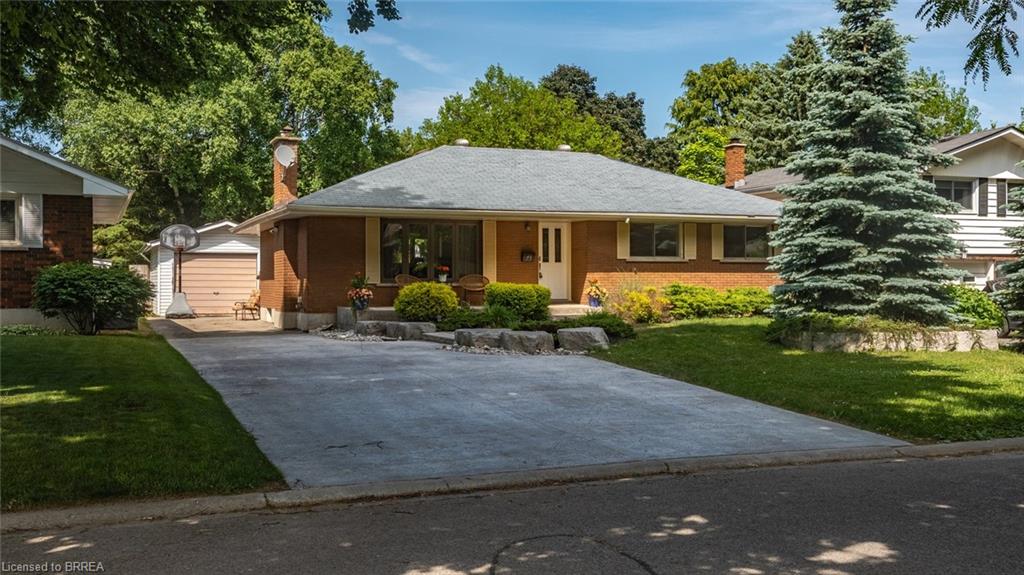 75 Pusey Blvd, Brantford, ON N3R 2S4