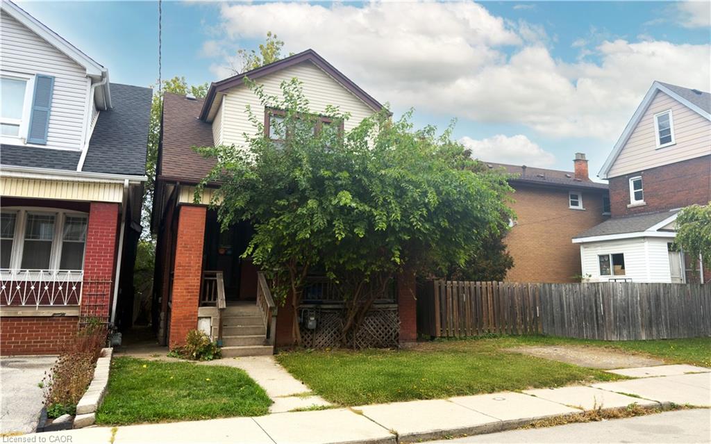 97 Somerset Ave, Hamilton, ON L8L 2L6