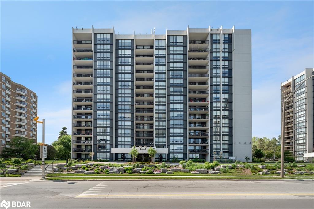 2185 Marine Drive Unit 206, Oakville, ON L6L 5L6