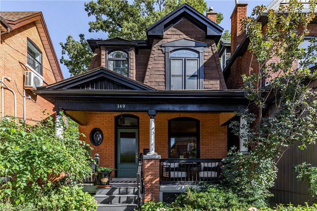 149 Burris St, Hamilton, ON L8M 2J7