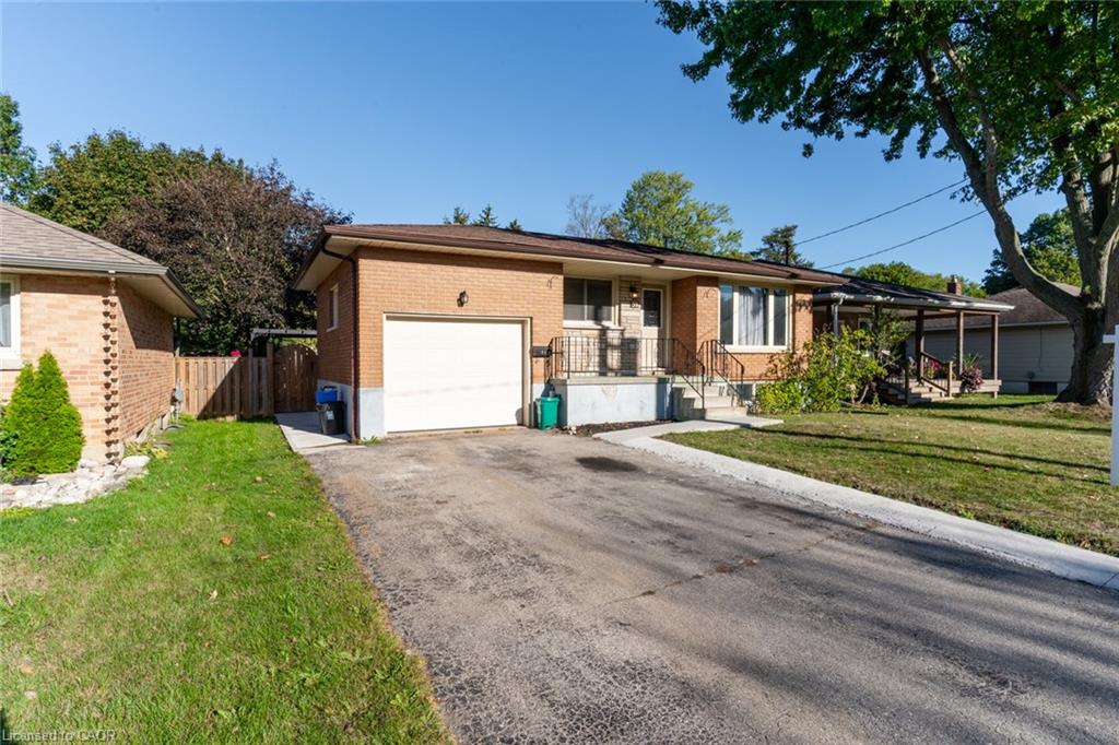 39 Evelyn St, Brantford, ON N3R 3G8