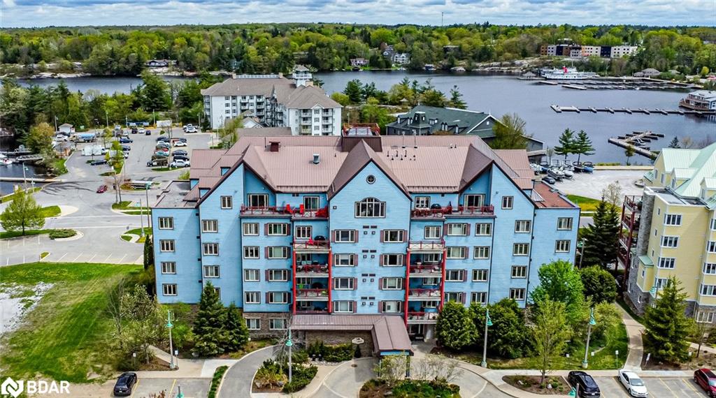 130 Steamship Bay Road Unit 207, Gravenhurst, ON P1P 1Z9
