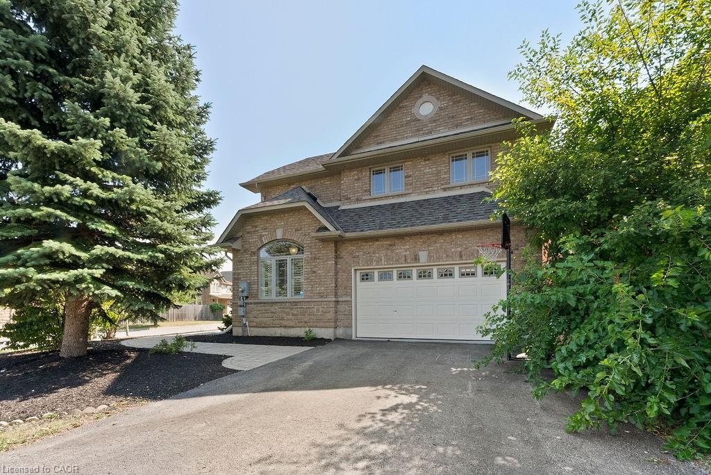 4 Mckibbon Ave, Hamilton, ON L0R 1P0