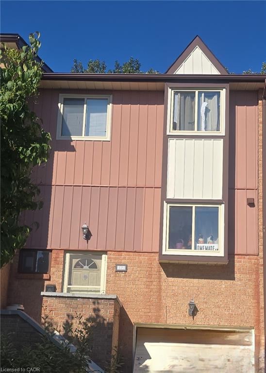 112 Baronwood Court Unit 112 Ct, Brampton, ON L6V 3H7
