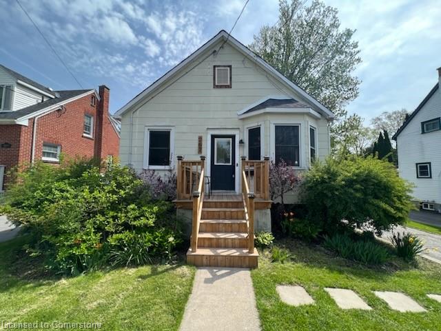267 Bleecker Ave, Belleville, ON K8N 3V3