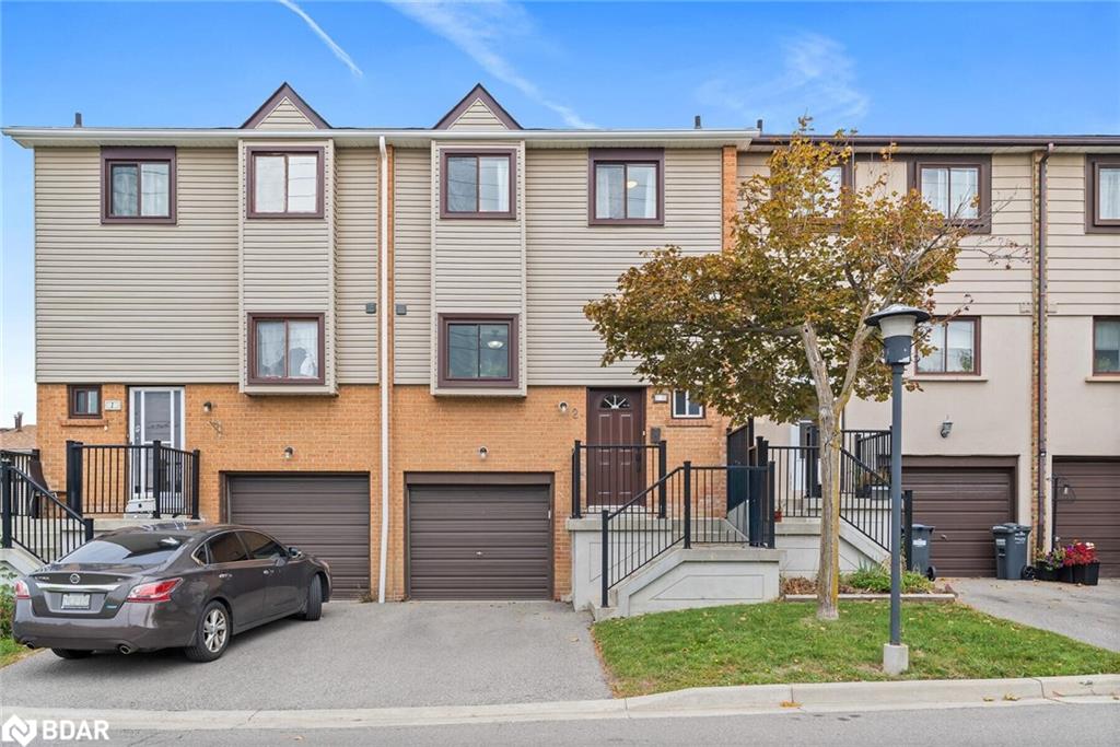2 Moregate Ct, Brampton, ON L6S 3K9