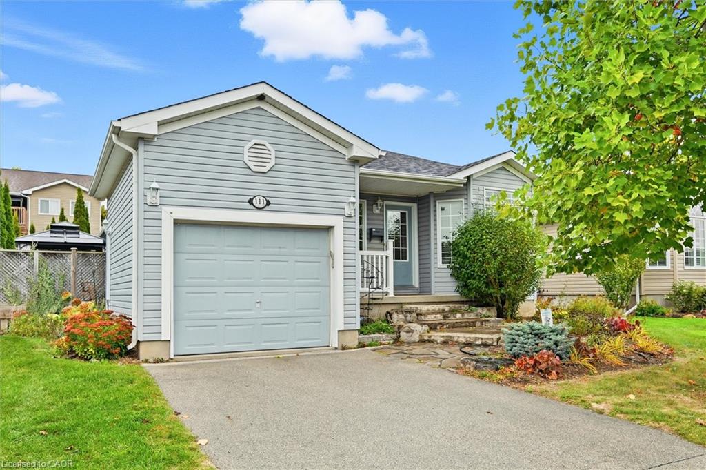 111 Gracehill Cres, Hamilton, ON L8B 1A5