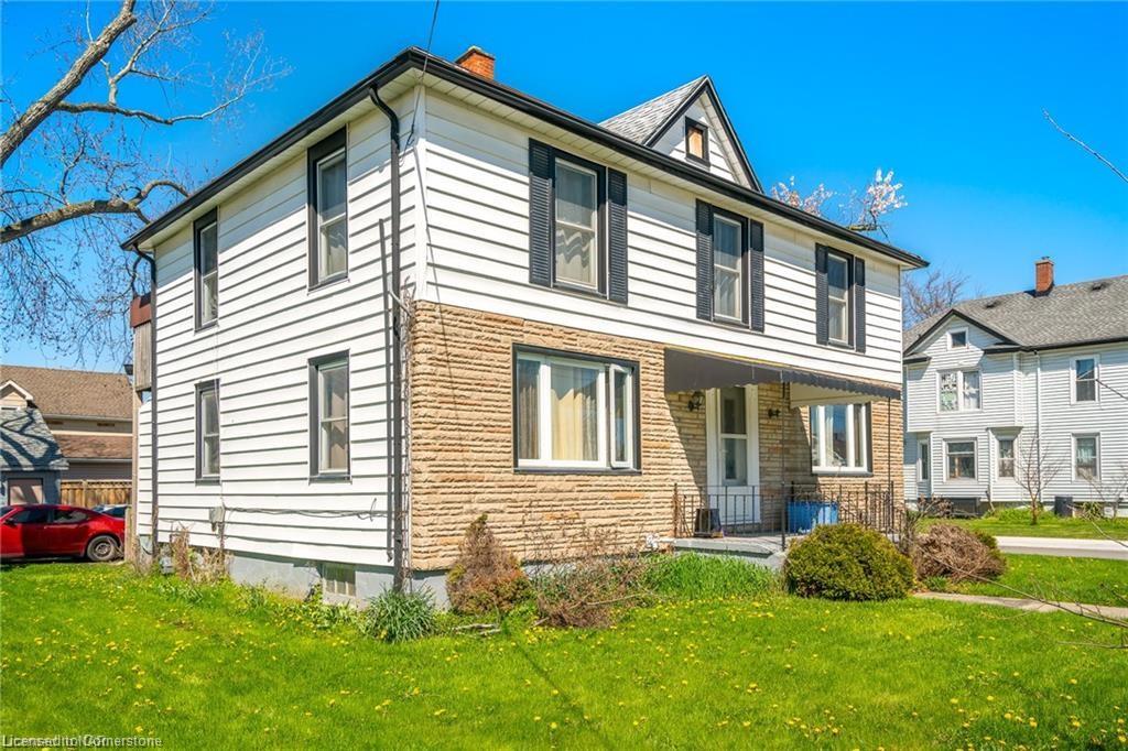 107 Elizabeth St, Welland, ON L3C 4M3