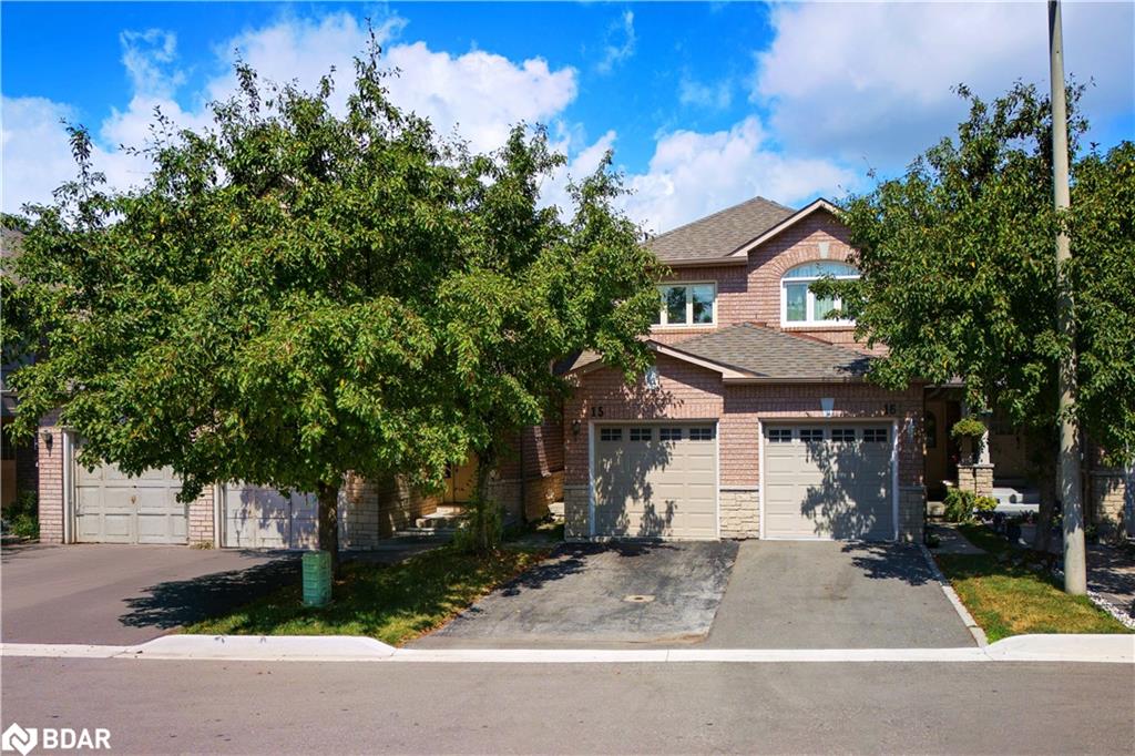 1285 Bristol Road W Unit 15, Mississauga, ON L5V 2H5