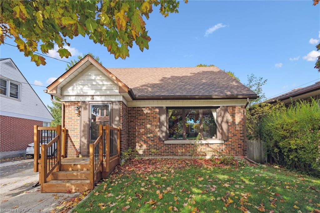 4 Balsarroch Pl, Guelph, ON N1E 3J5