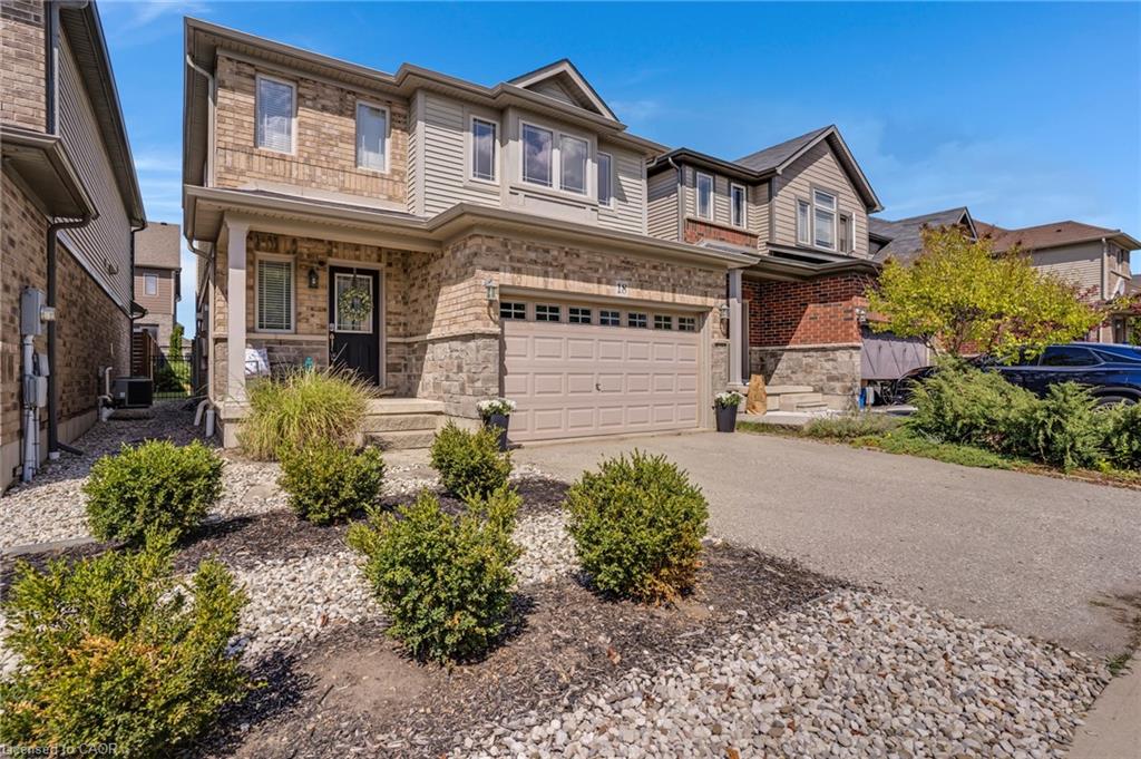 18 Creek Ridge St, Kitchener, ON N2R 0B5