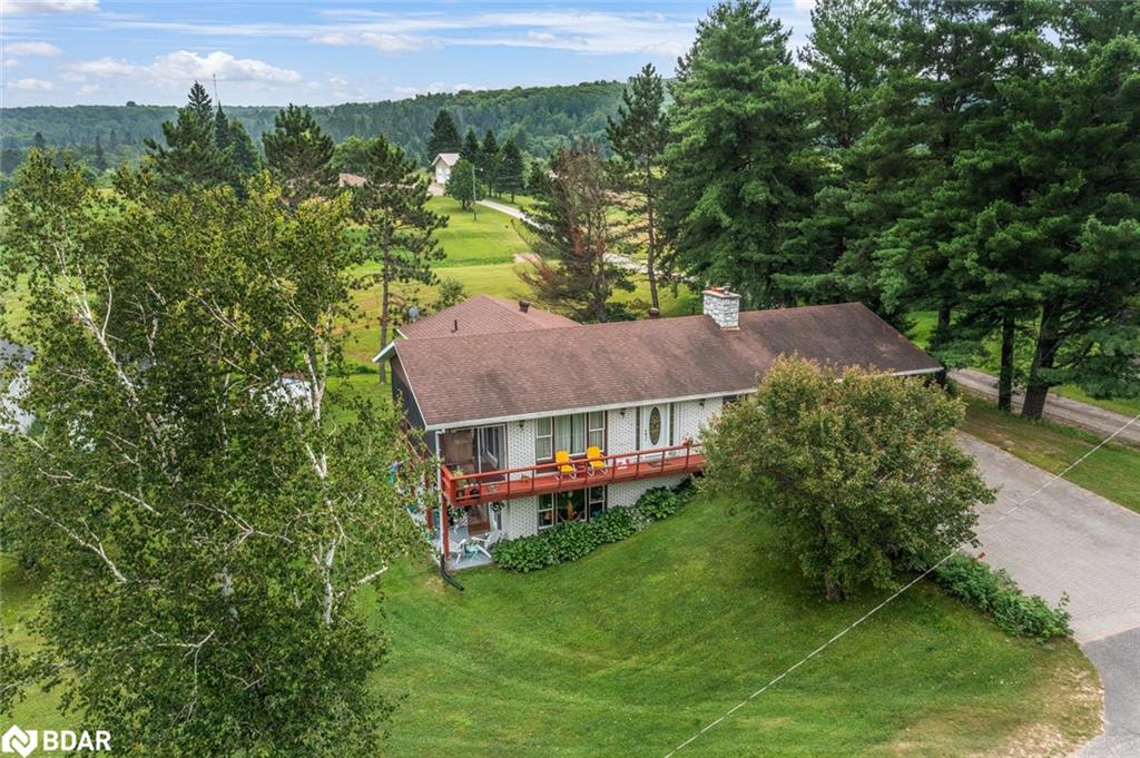 236 Queen St, Burk's Falls, ON P0A 1C0